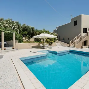 Knossos Palace Secluded , Skalanion Greece